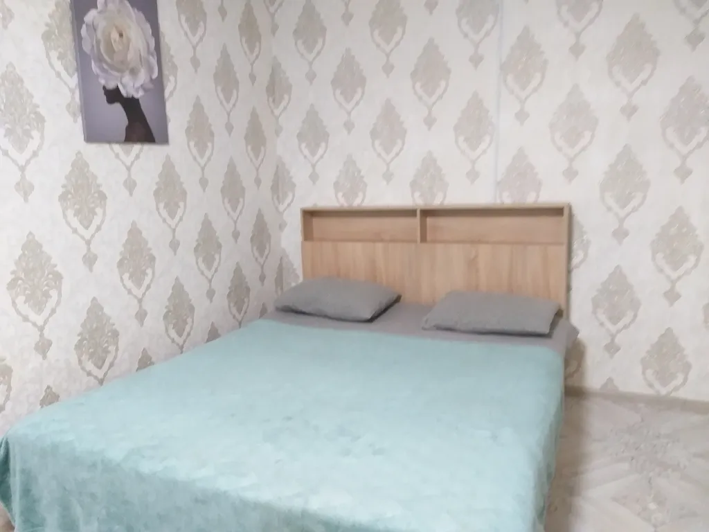 1-комнатная Квартира — аренда посуточно в Шахты