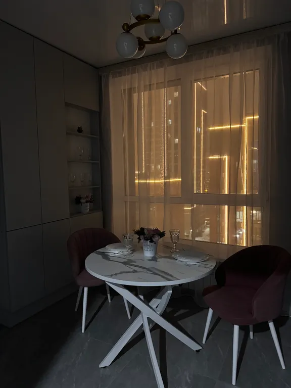 Новая дизайнерская квартира в современном районе города