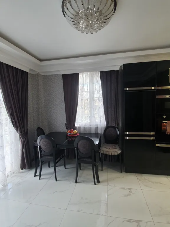 Апартамент с видом на море в центре Сочи