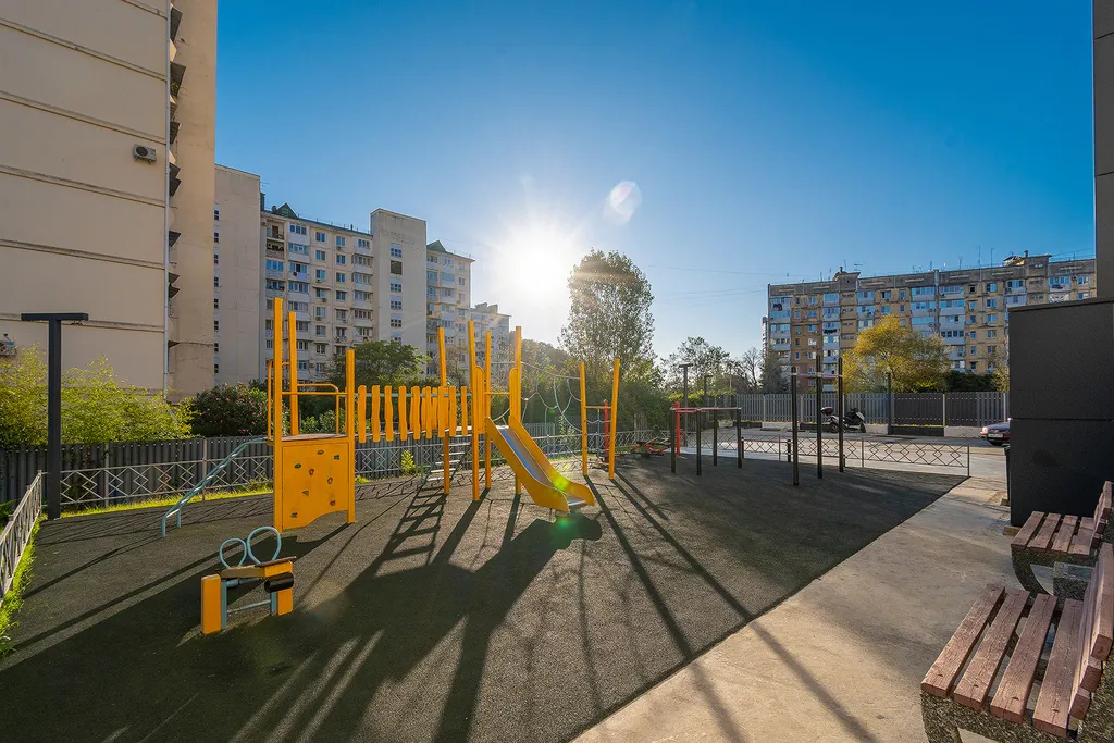 Дизайнерская студия в мкр Кудепста с парковкой