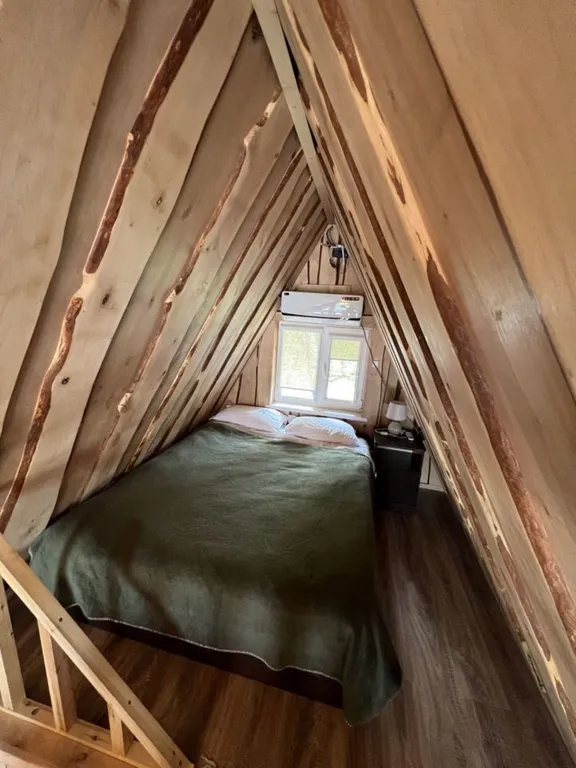 Коттедж Дом с баней и чаном с видом на озеро — Лабинск