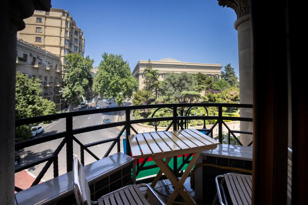 Апартаменты с видом на бульвар на Торговой