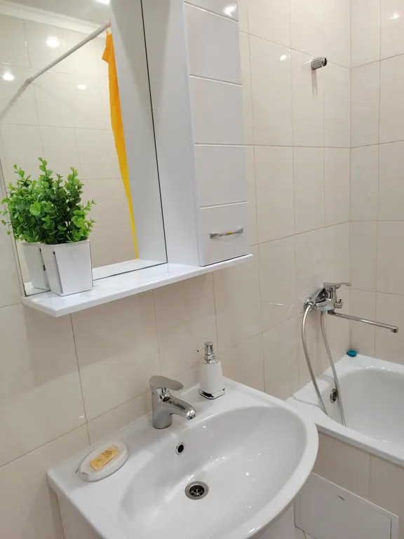 Просторная, чистая с отчетными документами квартира и теплым полом.