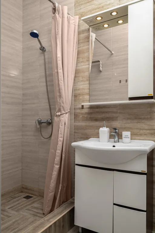 Квартира Квартира Уютная студия с видом на море — Геленджик