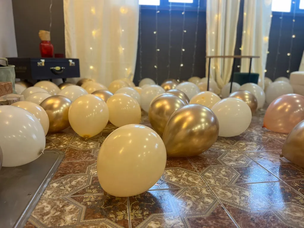 Коттедж на берегу Невы с lounge в гараже