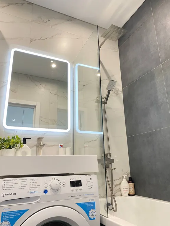 Шикарная квартира рядом трассой при заезде в город, со своей стоянкой