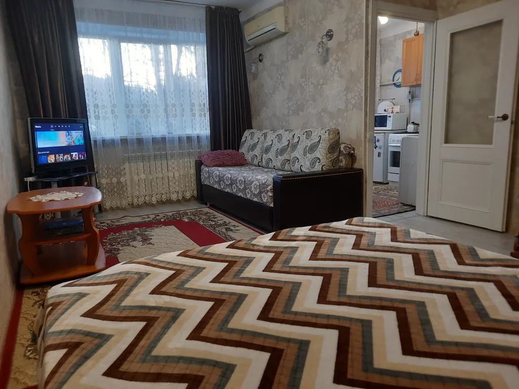 Классная современная квартира в советском ретро стиле