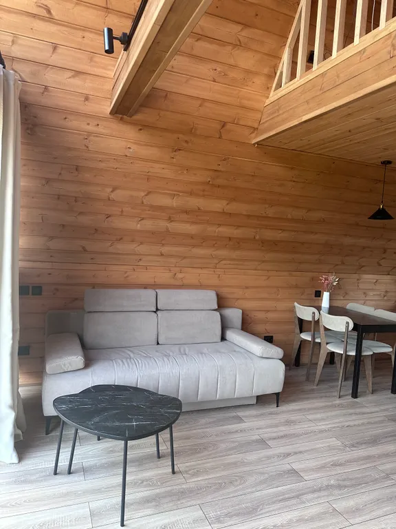 Уютный дом Афрейм с террасой и купелью