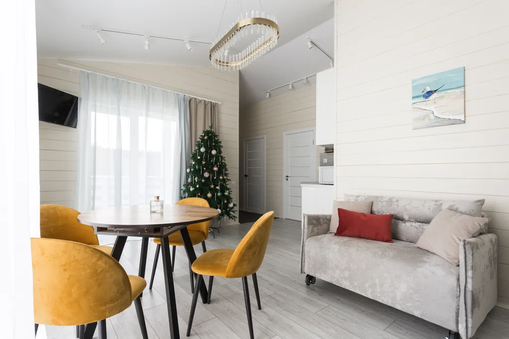 Великолепный дом с террасой и панорамным видом на водохранилище