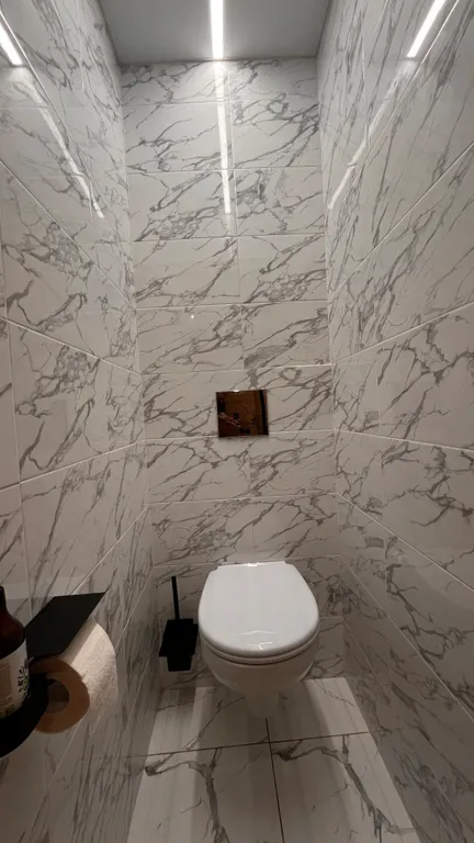 Квартира с потрясающим видом на город, горы и озеро