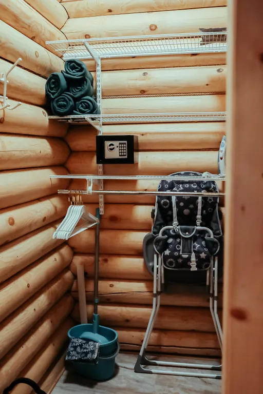 Дом на берегу озера