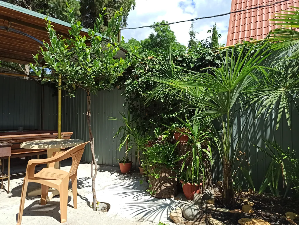 Коттедж Домик с двориком — аренда посуточно в Алушта