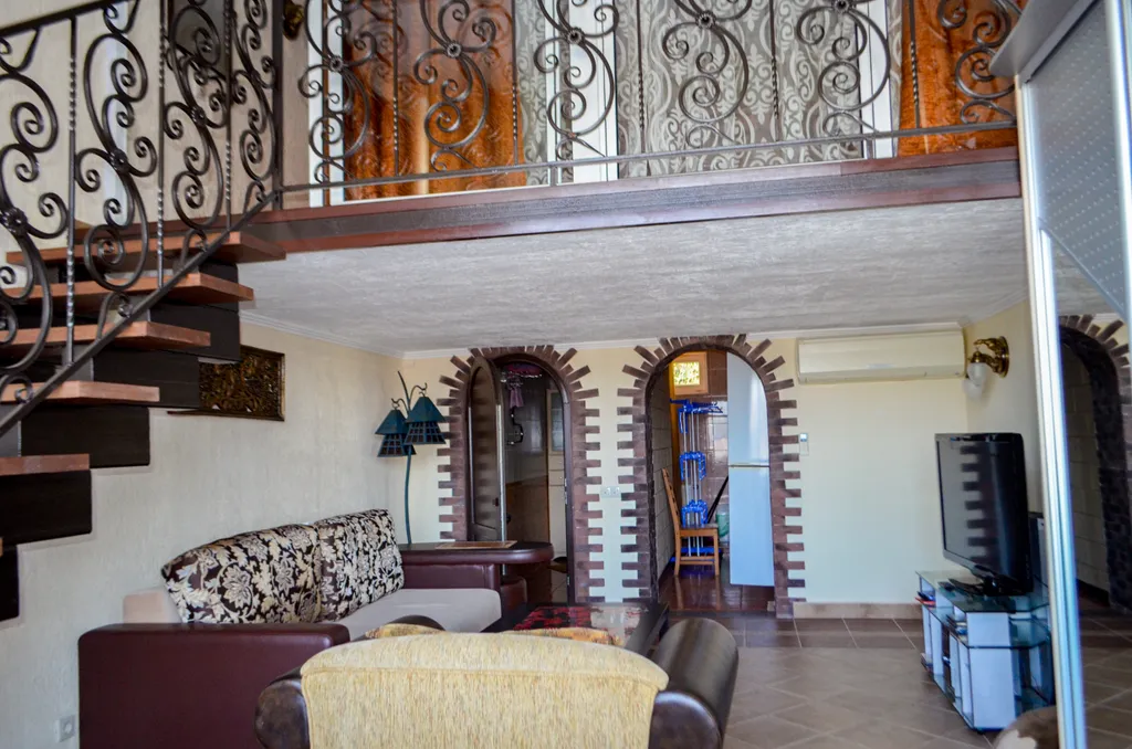 Квартира Апартаменты двухуровневые №15 — аренда посуточно в Архипо-Осиповка