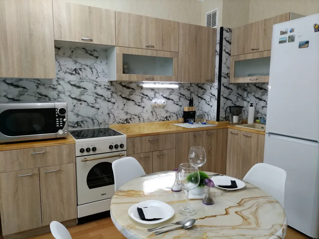 2-комнатная квартира только после ремонта в 20 мин. Пешком от метро