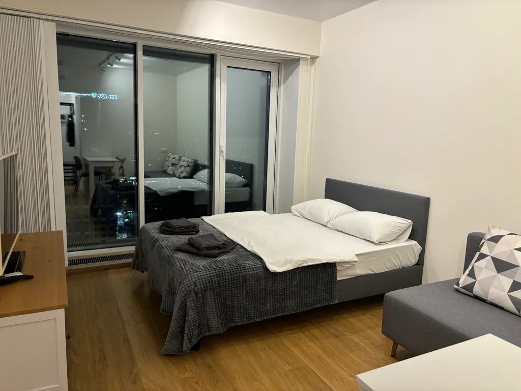 Уютная квартира с панорамными окнами — аренда посуточно в Ижевск