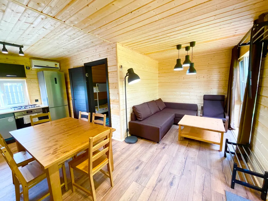 Дом Благодать у пруда семейный