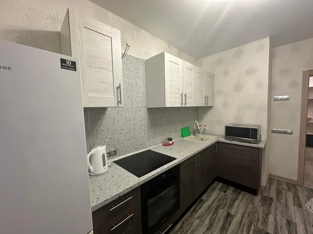 Квартира 1-комнатная Квартира — Горки-10