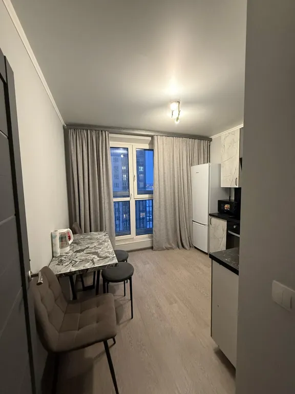 Квартира Квартира Дизайнерская 1-комнатная с евроремонтом на Левенцовке — Ростов-на-Дону