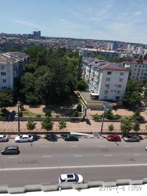 Квартиру у моря