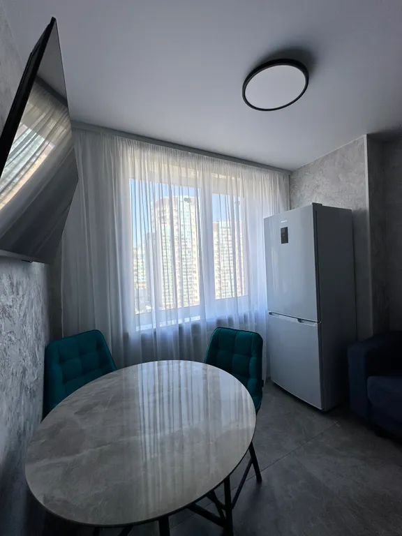 3-комнатная квартира в 500 метрах до моря