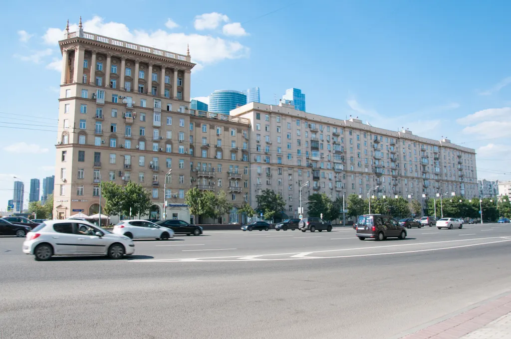 Квартира рядом с домом Брежнева