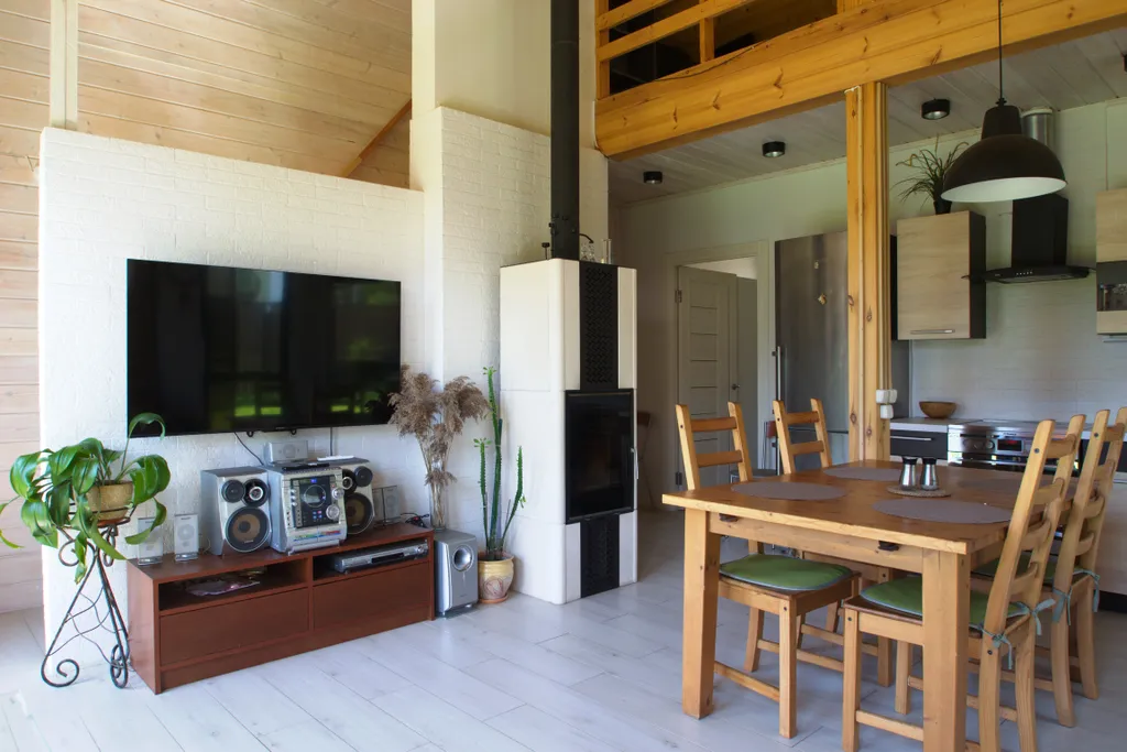 Стильный коттедж с баней и купелью