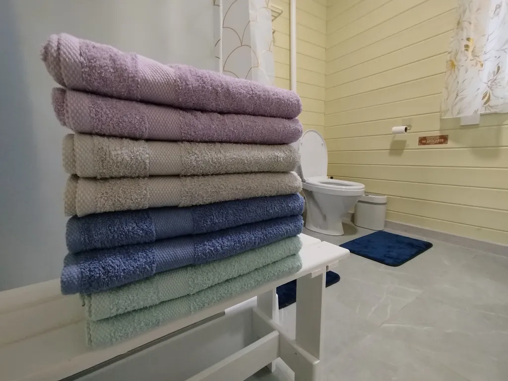 Стильный барн с крытой мангальной зоной