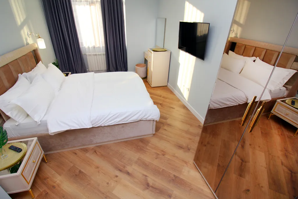 Квартира Elegant and spacious apt — Алматы