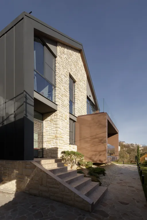 Коттедж Уникальный дом архитектора с видом на горы — Барановка