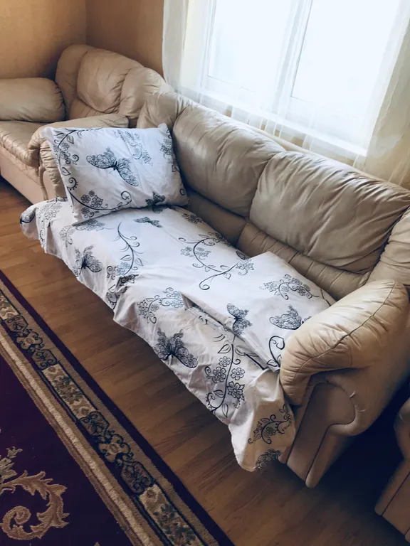 Солнечная квартира в центре города с видом на море