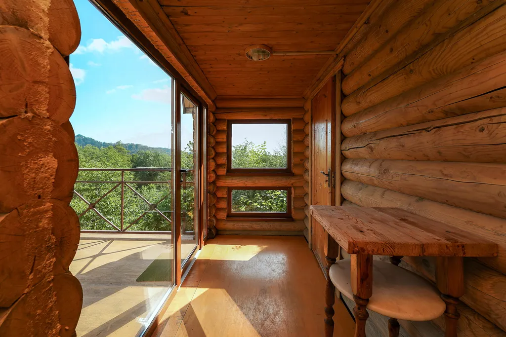 Эко-дом из Сруба с бассейном