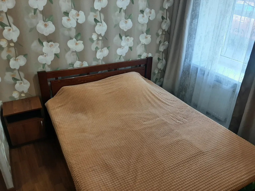 Коттедж Трёх комнатный дом до моря 5 минут пешком — Евпатория