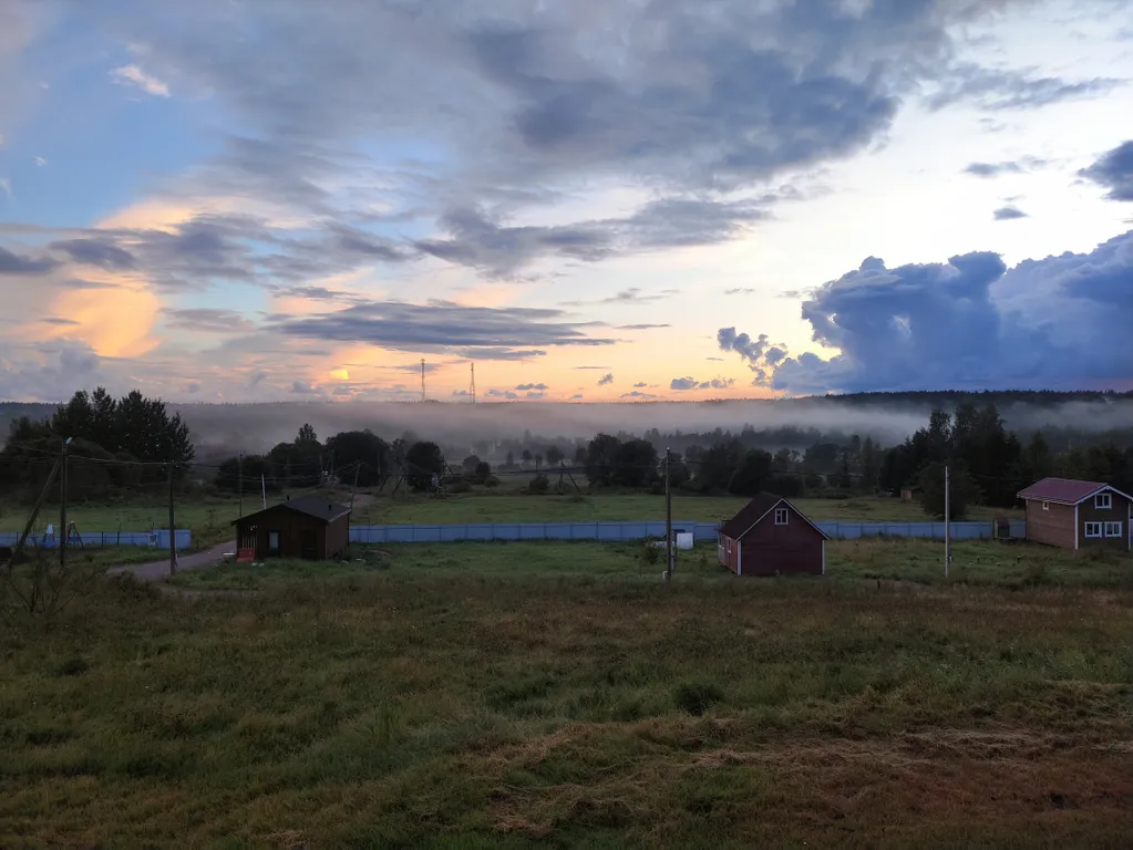 Коттедж Уютный дом с бассейном — Приморск