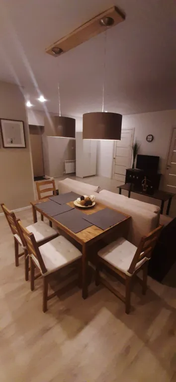 Дом в деревне с баней