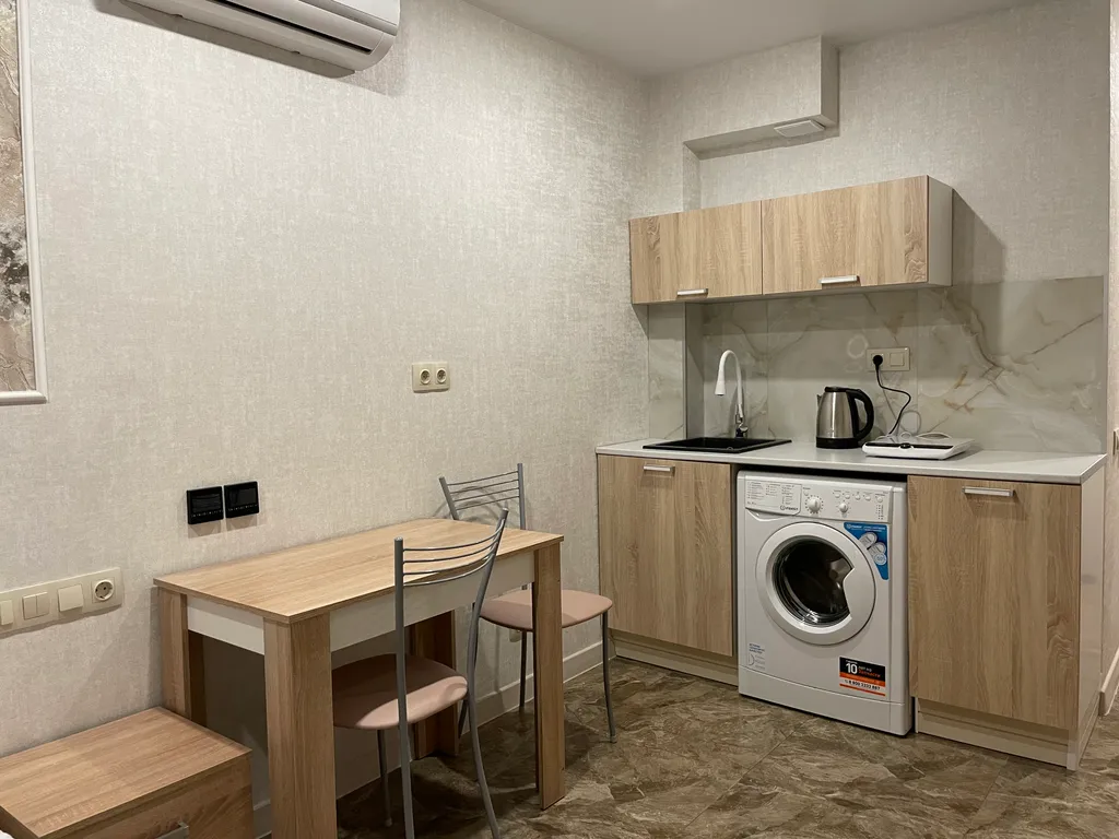 Квартира Уютная квартира-студия. Парковка с огороженной территорией бесплатно. — Сочи