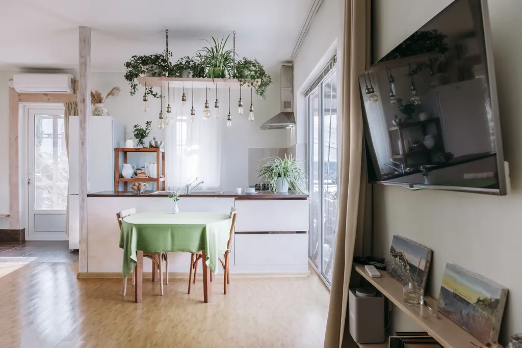 Коттедж Умный дом с кипарисами и видом на море с мансардным этажом — Сочи