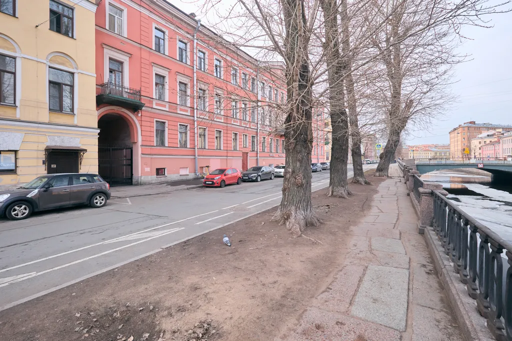 Квартира Просторная квартира на набережной канала Грибоедова — Санкт-Петербург