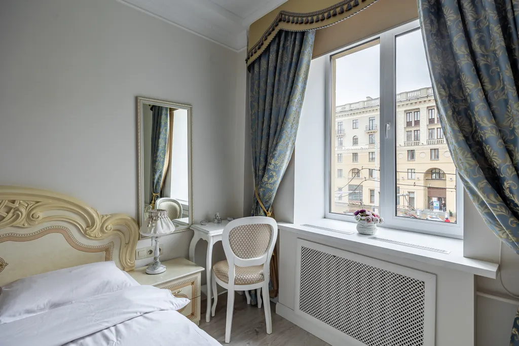 Vip-апарт, врата города, метро, 2 этаж, окна во двор, парковка, кондиционер