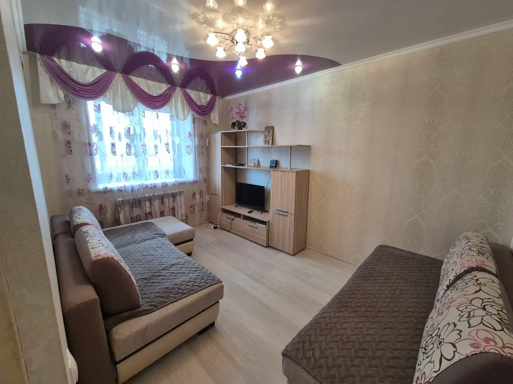 Двухкомнатная квартира с видом на монастырь