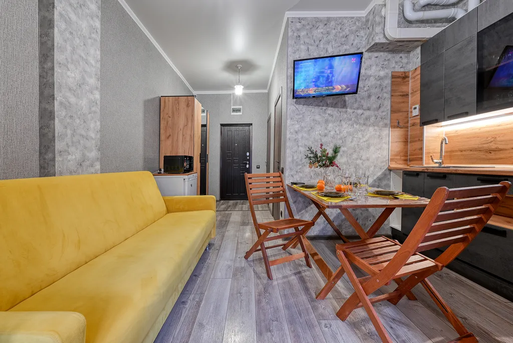 Квартира с отдельной спальней и видом на горы Я на Море