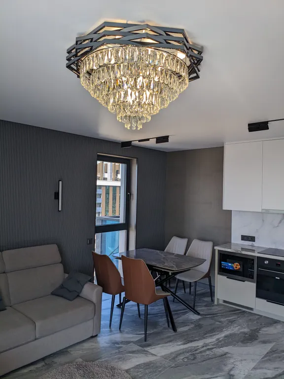 Квартира с отдельной спальней с лучшим видом на море и стадион