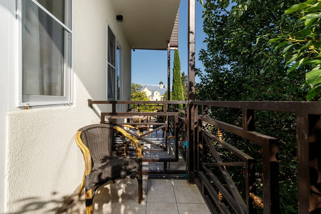 Квартира Апартаменты с мини-кухней и балконом у моря — Адлер