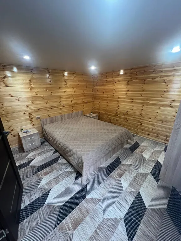 Уютный дом у леса