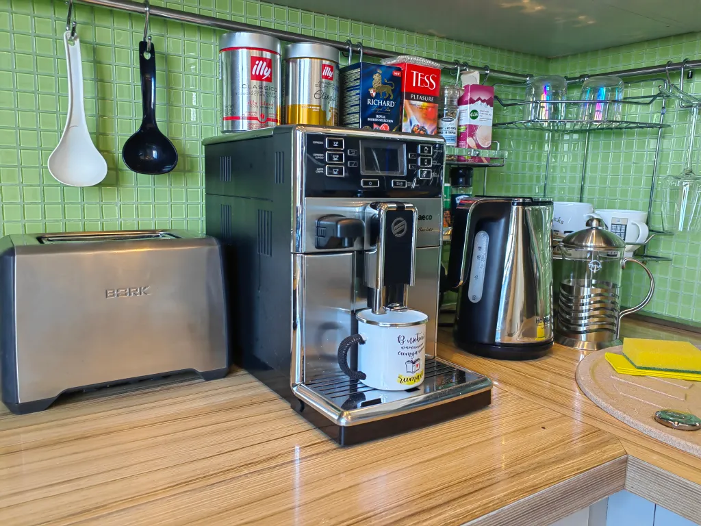 Квартира с видом на реку и Юганский заповедник