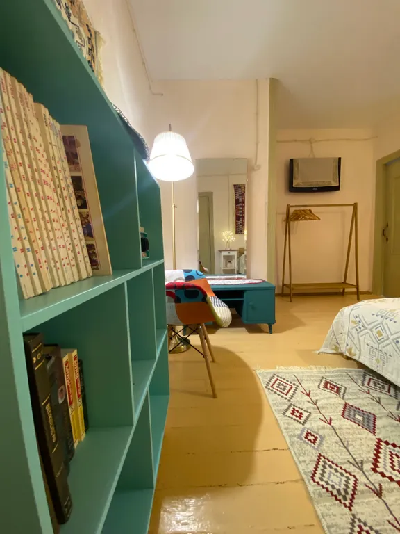 Двухкомнатная квартира Восьмидесятые в самом центре с видом на Волгу