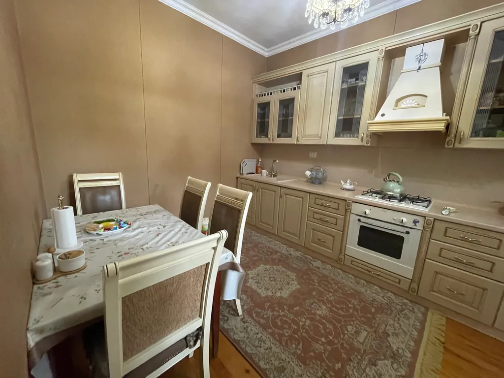 5-комнатный Дом