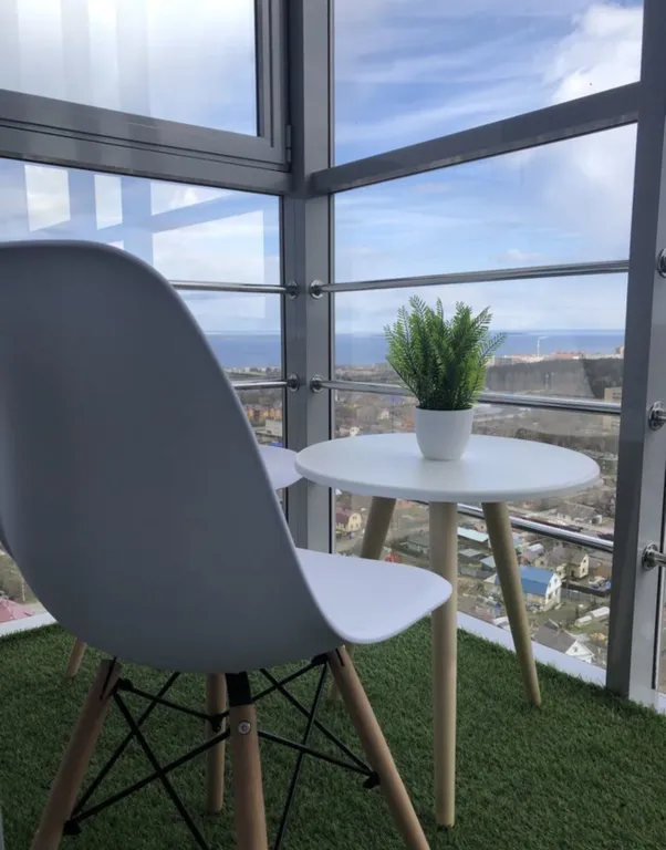 Уютная двушка на 20 этаже с видом на озеро