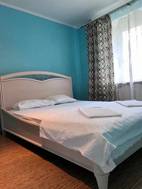 Абсолютный центр, евротрешка с 2 отдельными спальнями и гостиной