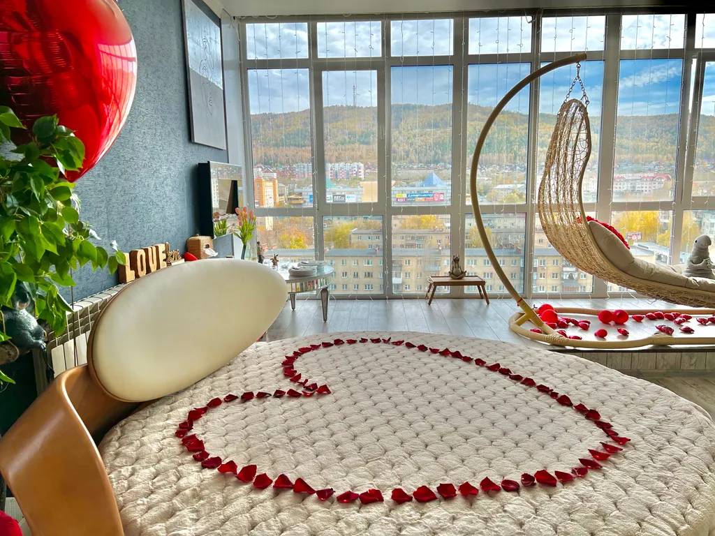 Видовой пентхаус-студия с террасой в самом центре