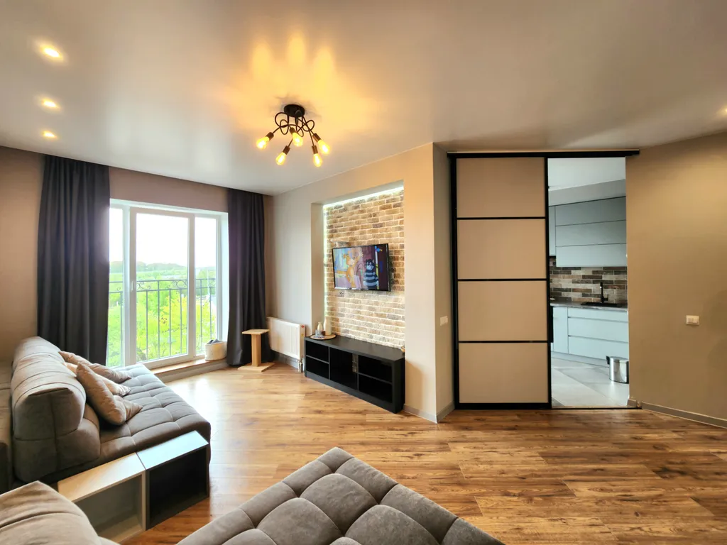 Просторная студия